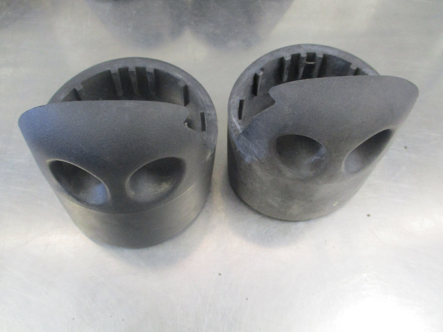 Volkswagen Amarok Genuine Sports Bar Feet Set New Part