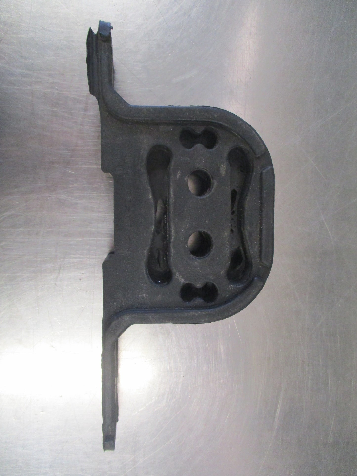 Holden HSV/VE Commodore/WM Statesman/Caprice Genuine Exhaust Holder
