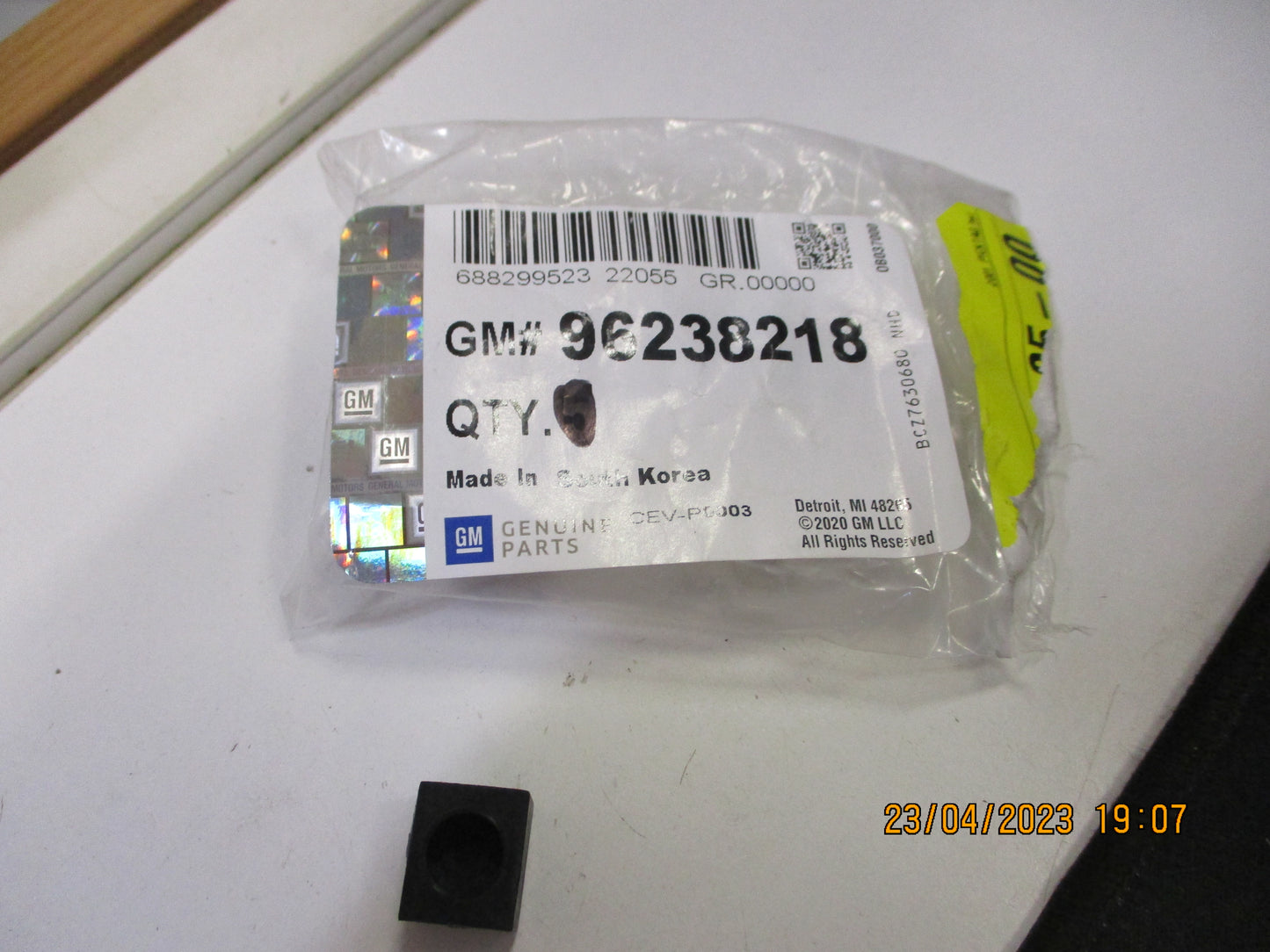 Holden Barina Spark Genuine Lever Bush Gear Stick New Part