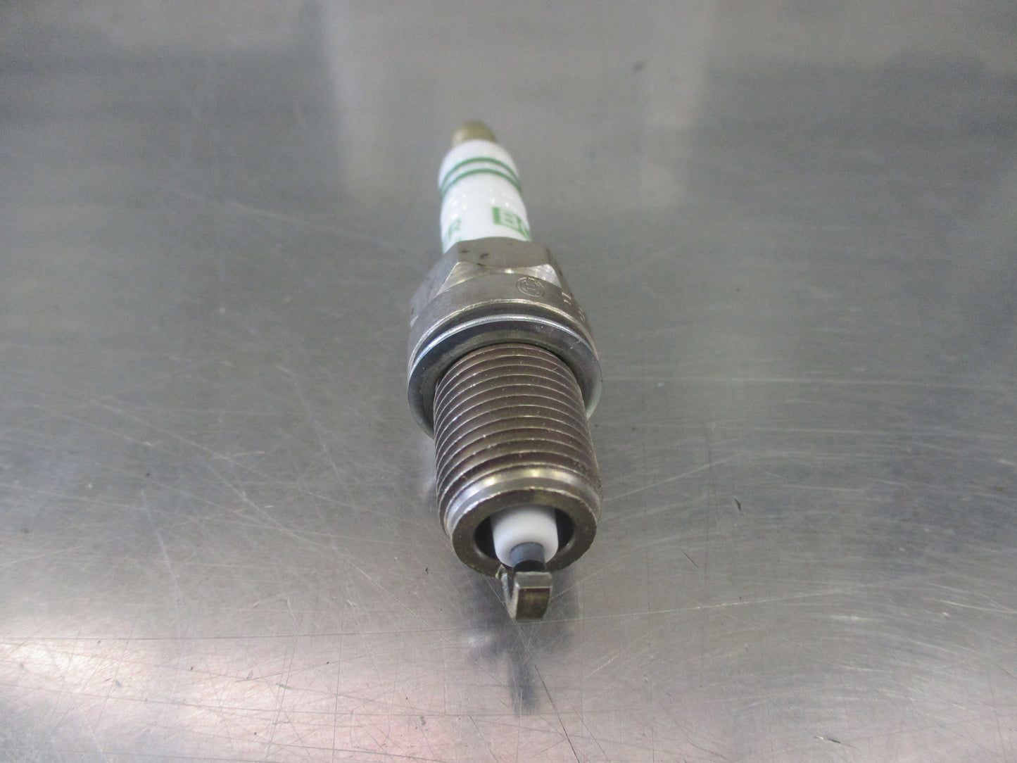 Bosch Spark Plug Suits Nissan Bluebird/300ZX/200SX New Part
