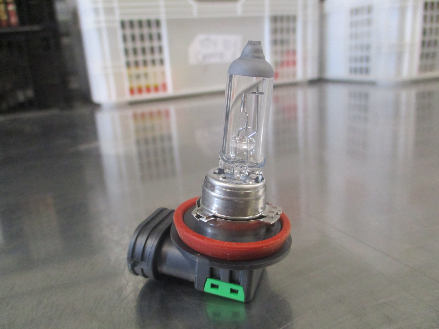 Toyota Camry/Corolla/Landcruiser Genuine No.2 Headlamp Bulb New Part
