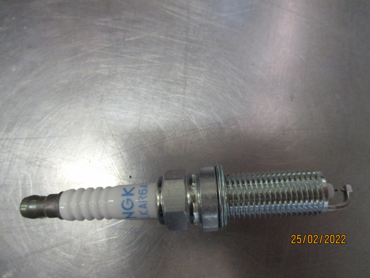 Nissan T31 X-Trail Genuine Spark Plugs New Part