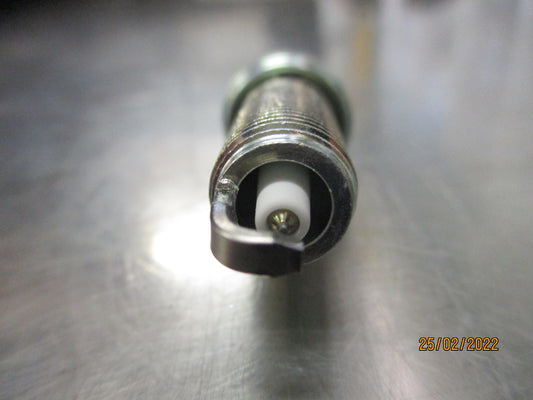Nissan T31 X-Trail Genuine Spark Plugs New Part