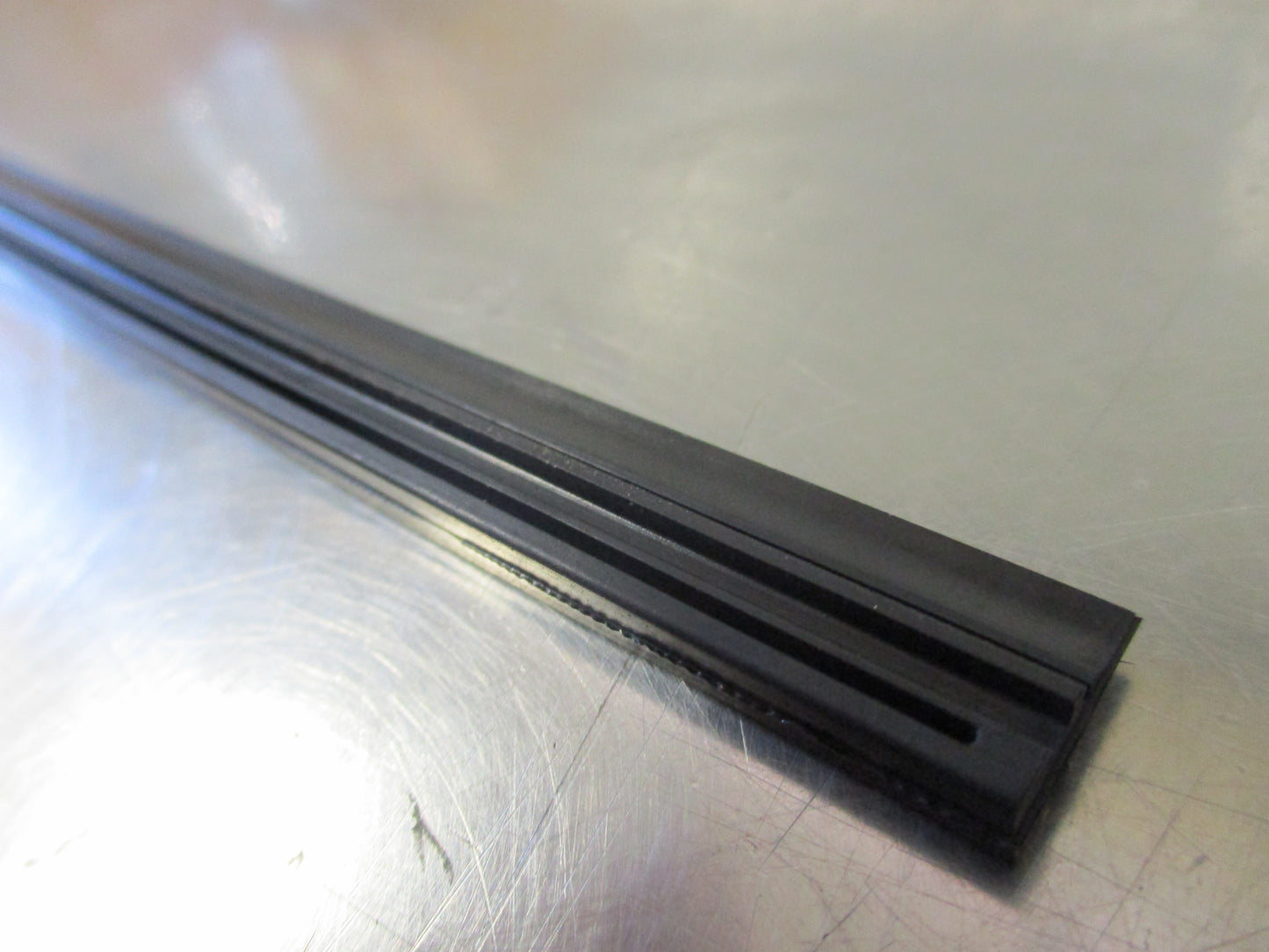 Subaru Forester/Impreza/STI/WRX Genuine Rear Wiper Rubber Assy New Part