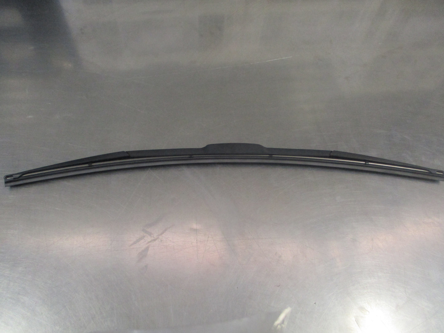 Holden Acadia Genuine Drivers Front Wiper Blade 600mm New Part