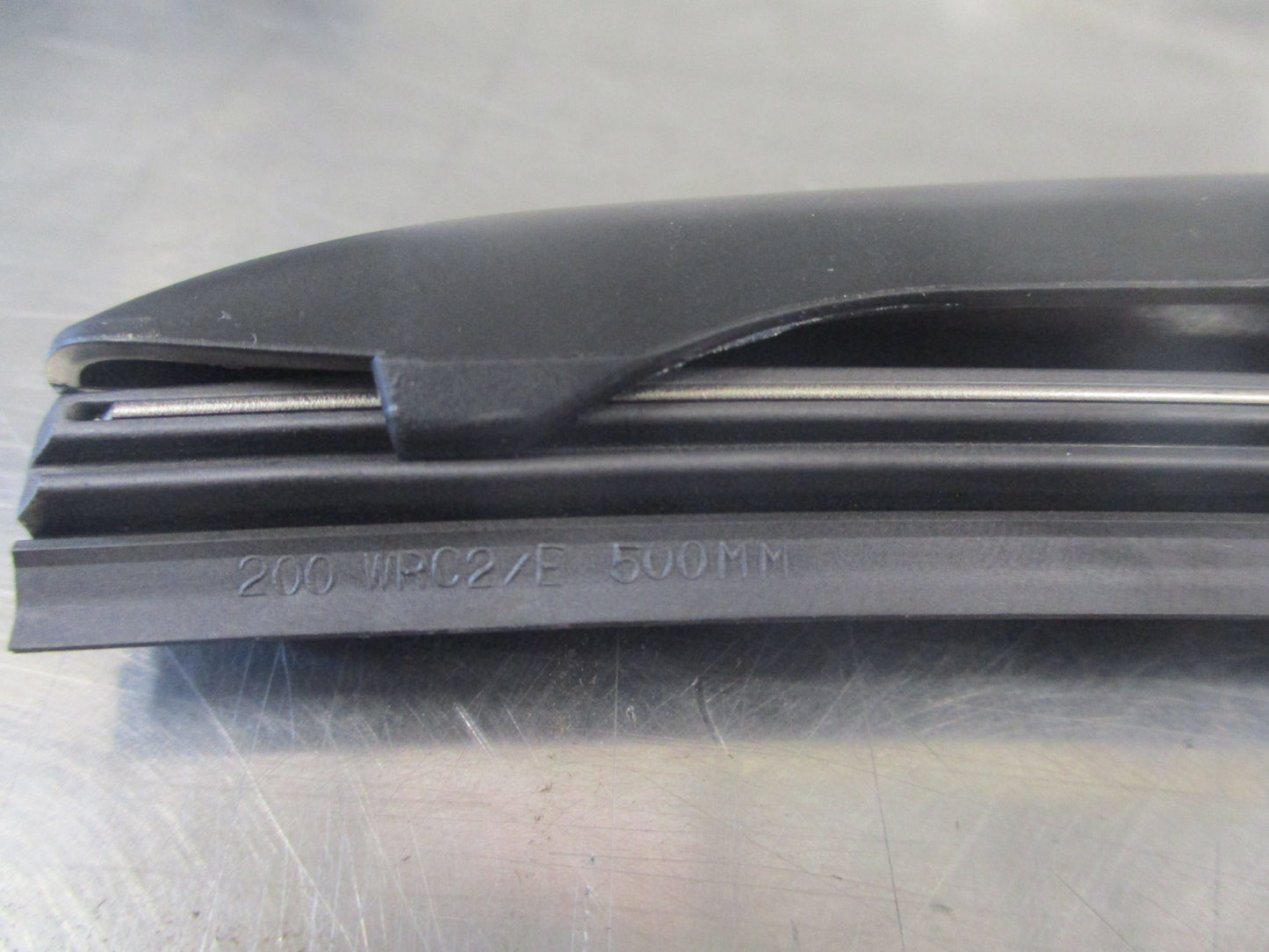 Holden Acadia Genuine Front Passenger Wiper Blade 500mm New Part