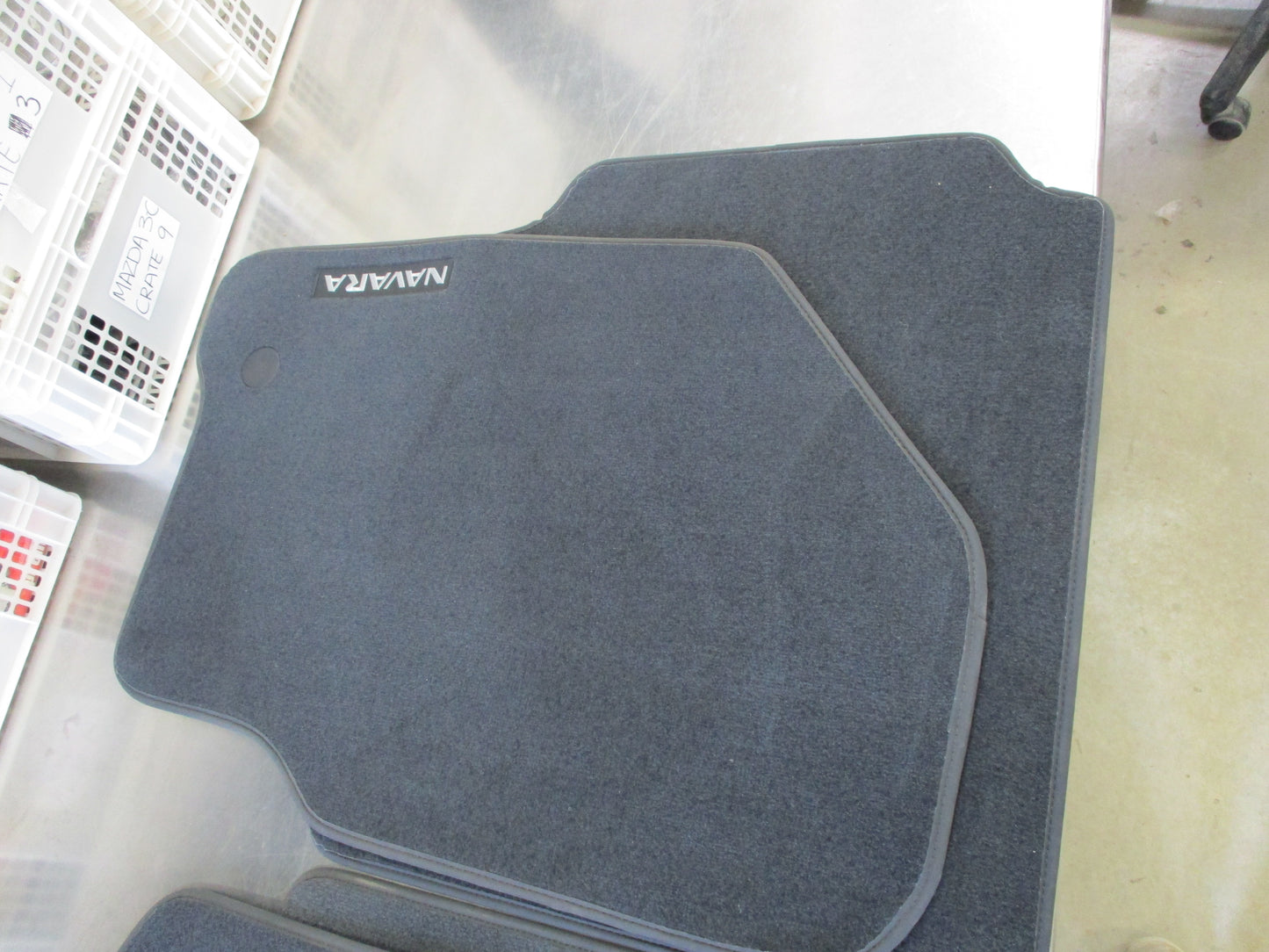 Nissan D40M Navara Genuine Set of 4 Carpet Mats New Part