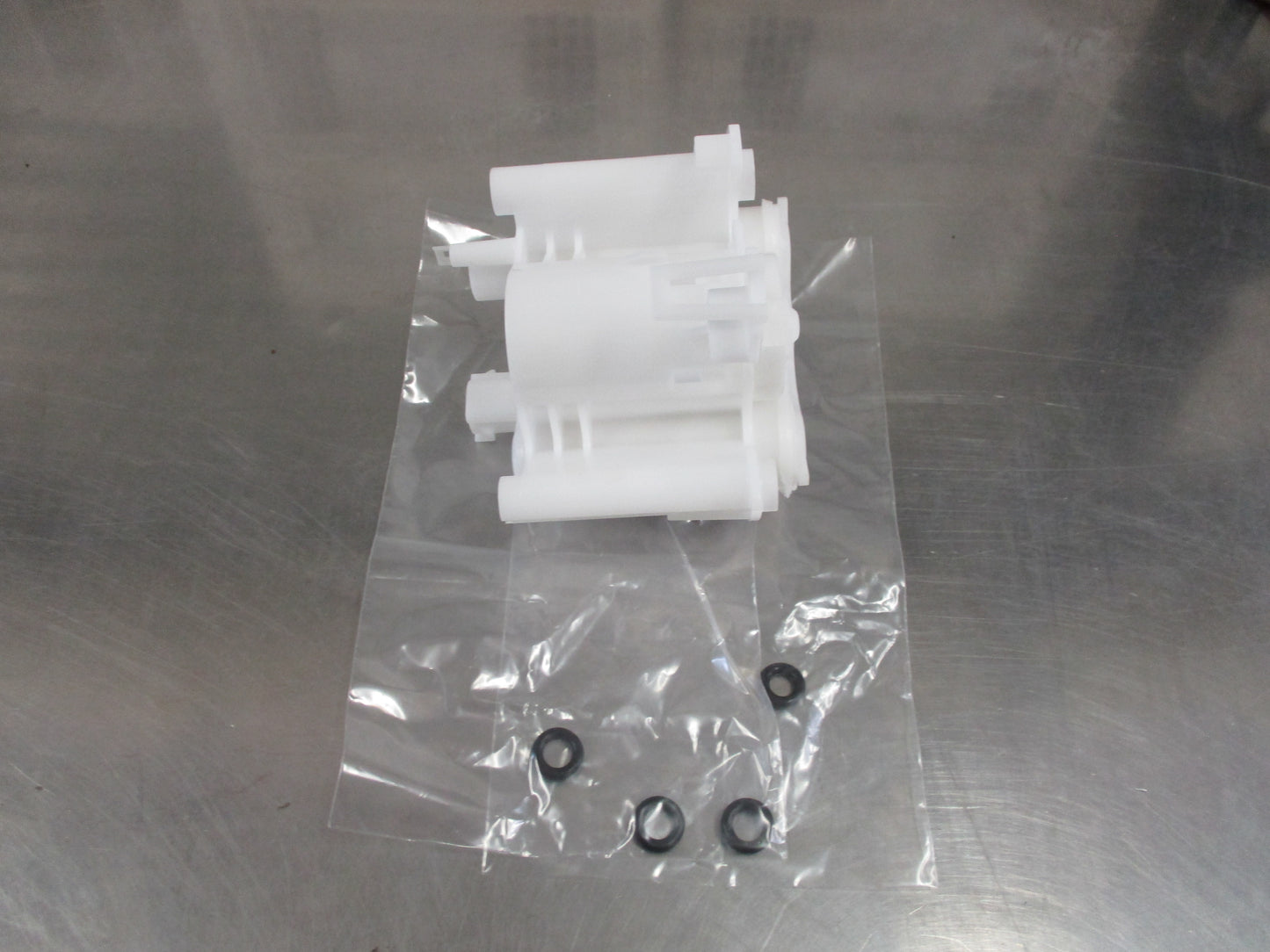 Subaru Impreza/Liberty/Outback Genuine In Tank Fuel Filter Kit New Part