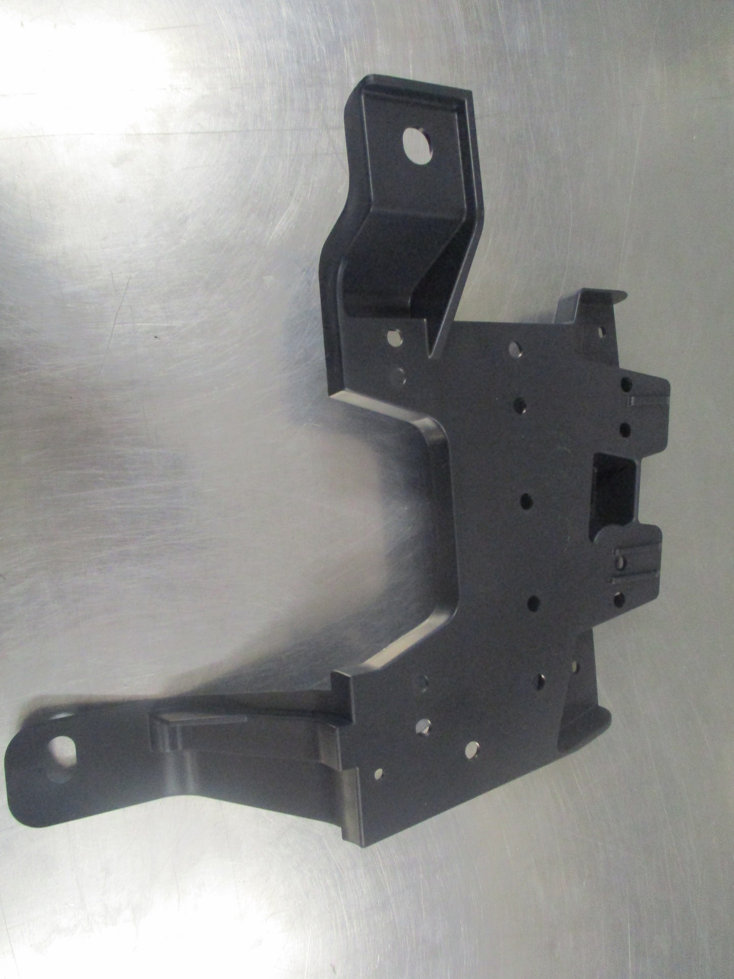 Nissan Pulsar Genuine Left Hand Radiator Grille Bracket New Part