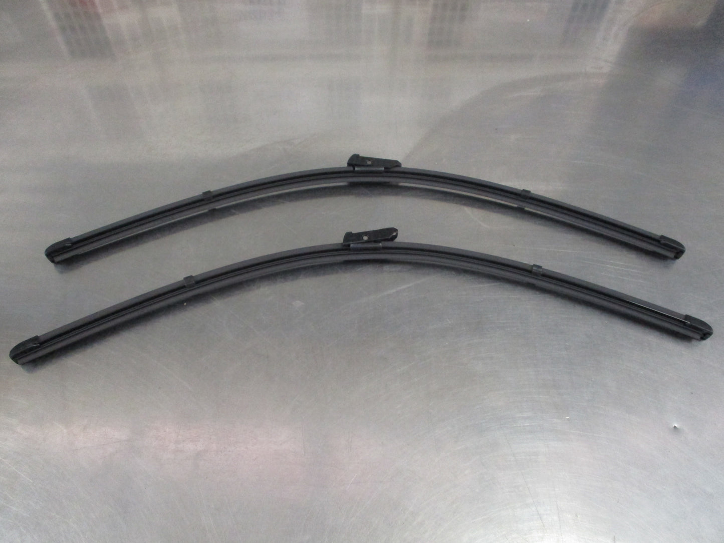 Volkswagen T5/T6 Transporter Genuine Front Wiper Blade Set New Part