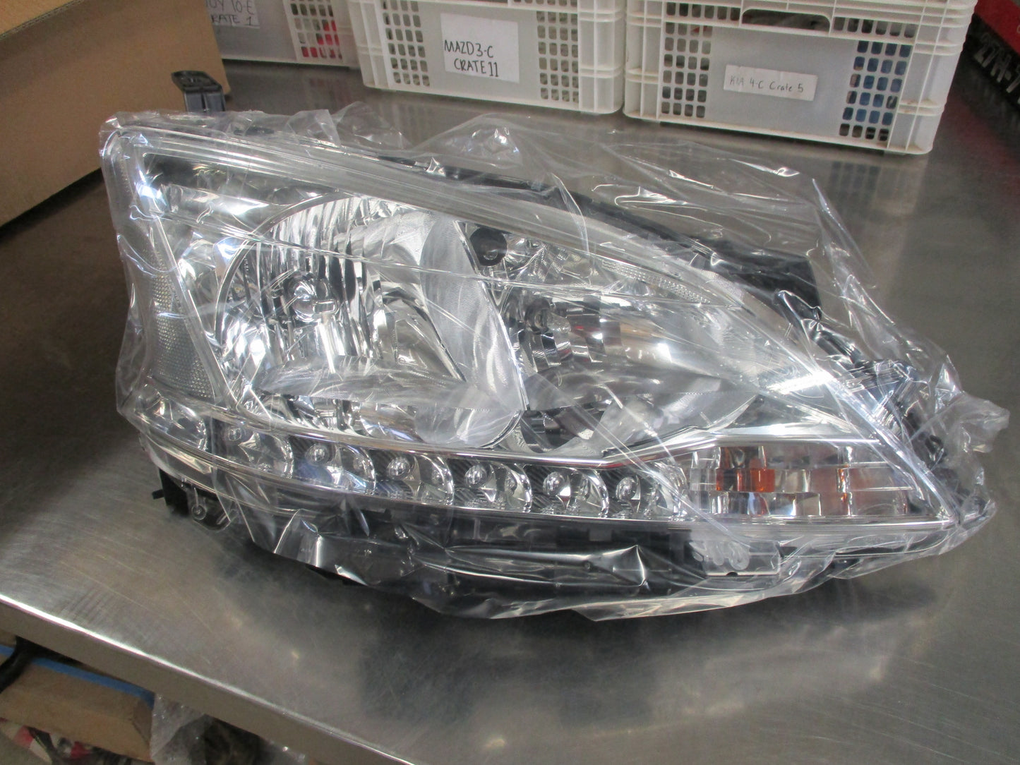 Nissan B17 Pulsar Genuine Right Hand Headlight New Part