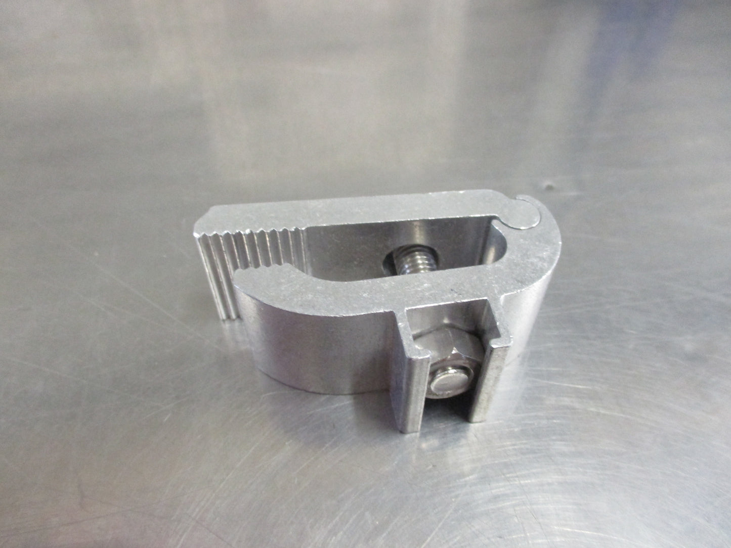 Low Profile Ute Canopy Clamp New Part