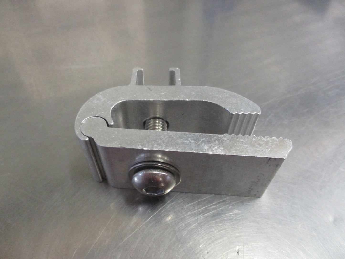 Low Profile Ute Canopy Clamp New Part