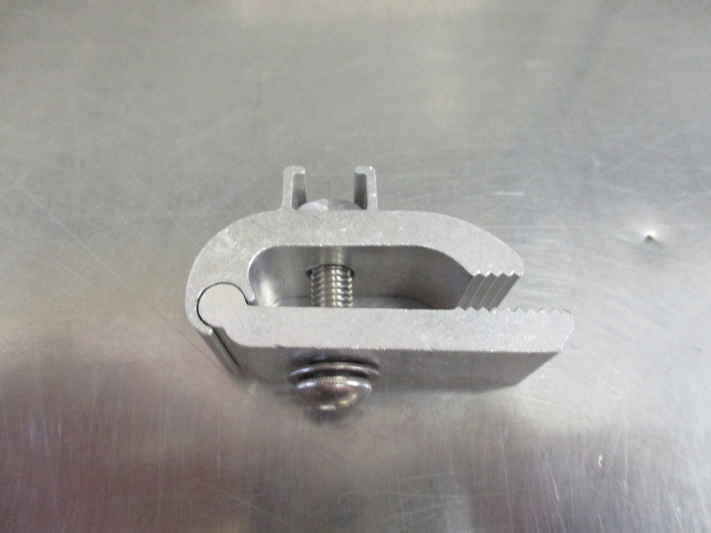 Low Profile Ute Canopy Clamp New Part