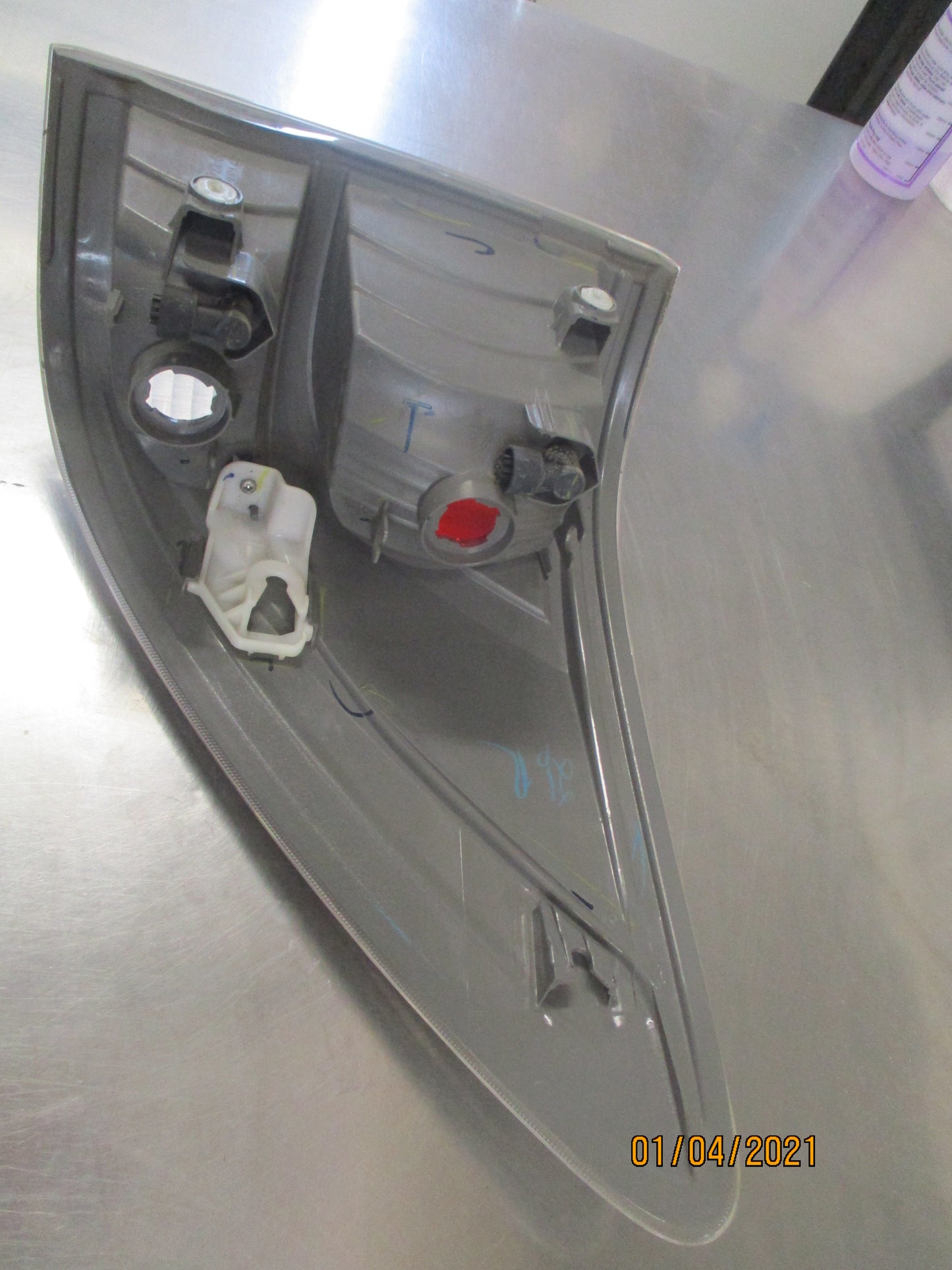 Mazda BT-50 Genuine left (Passengers) Side Tub Tail Light Used Part VGC