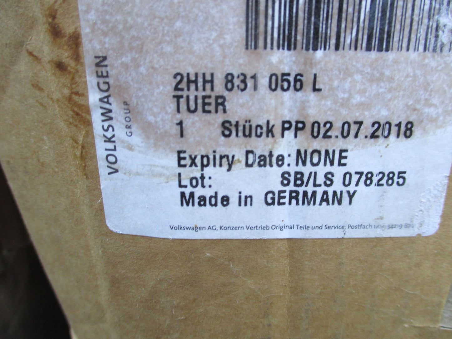 VW Amarok Genuine Front Right Hand Door Panel Assy New Part Damaged See Ad