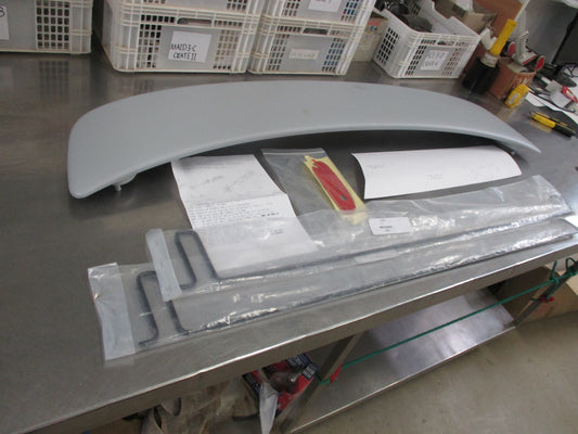 Mitsubishi TE/TW Magna Genuine Boot Spoiler Kit New Part