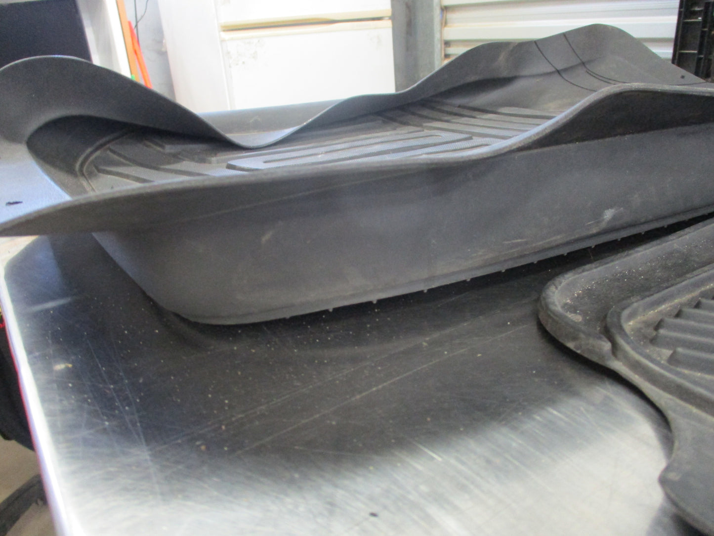 Universal Rubber Floor Mat Set VGC Used Part
