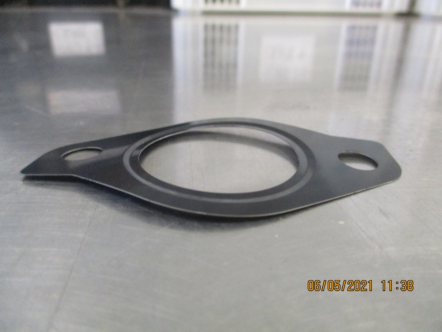 Mitsubishi Magna/Galant Genuine Water Outlet Gasket New Part
