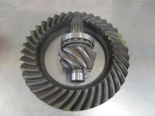 Isuzu FSR32/33 Truck Genuine Rear Final Drive Gear New Part