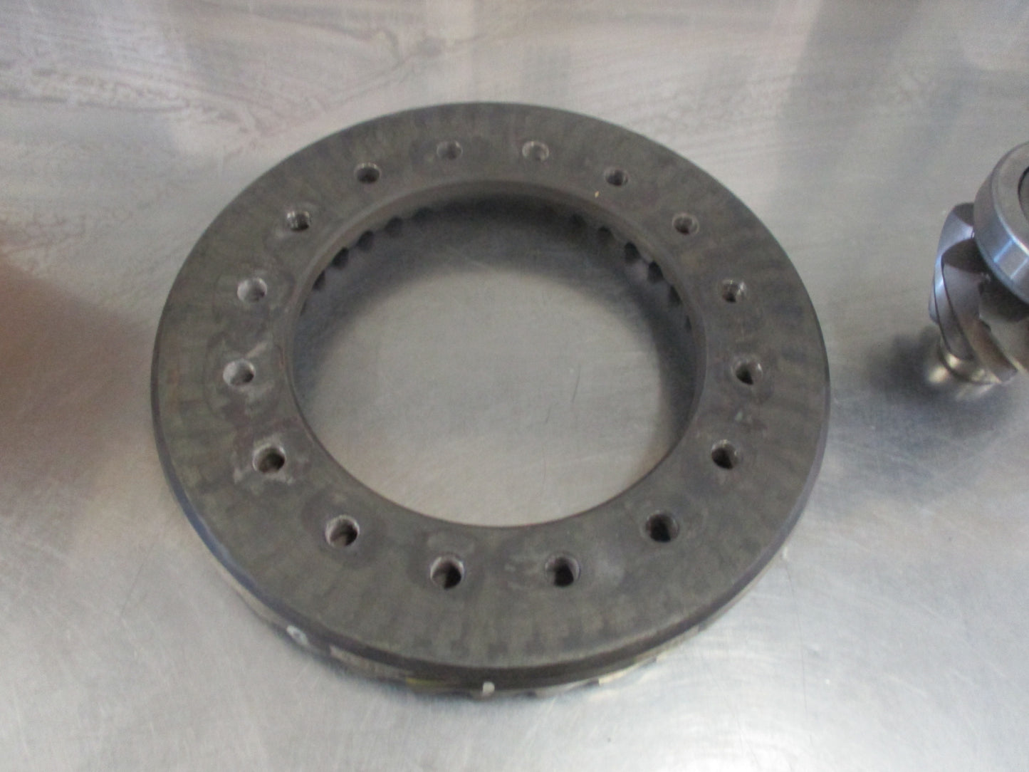 Isuzu FSR32/33 Truck Genuine Rear Final Drive Gear New Part