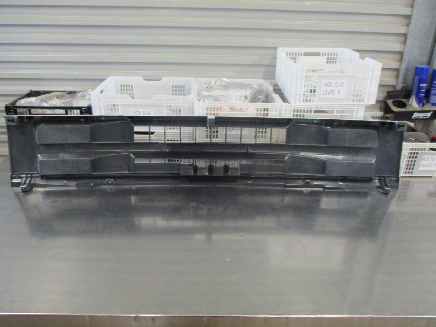 Isuzu FTR850 Truck Genuine Radiator Grille New Part