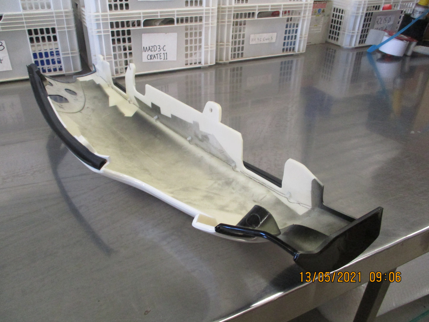 ISUZU FVR FTR Genuine Front Right Side Body Panel New Part