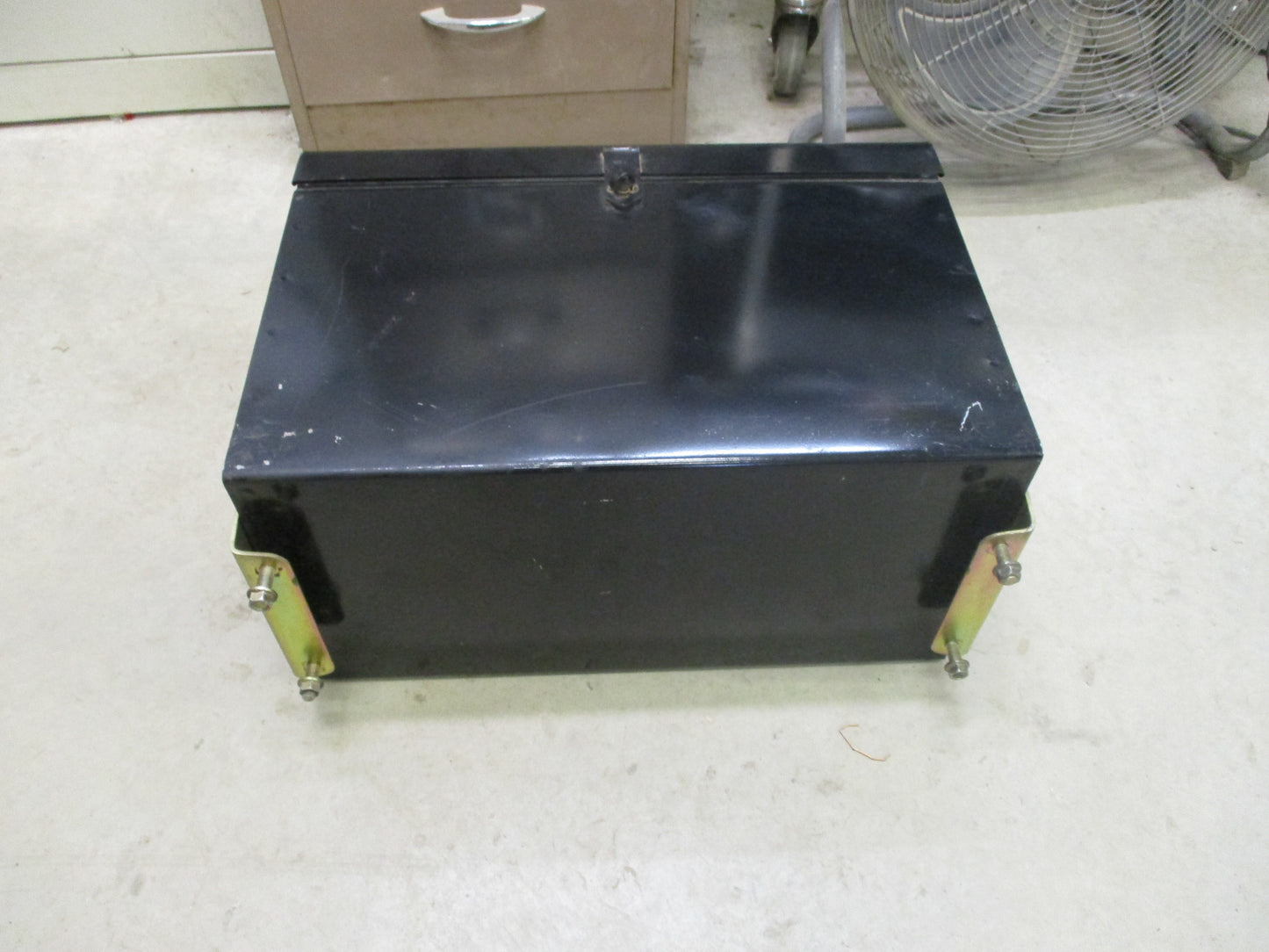 Isuzu Tool Box 51 Long x 27 Deep x 36 High Bottom Mount Or Back Mount New Part