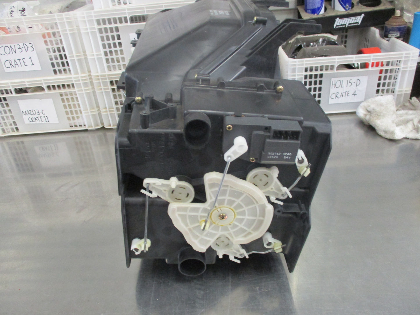 Isuzu FVR/GVR Genuine A/C Heater Defroster Control Assy New Part