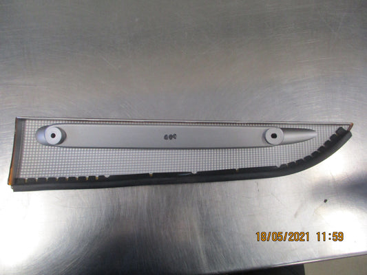 Isuzu NPR Genuine Right Hand Indicator Light New Part