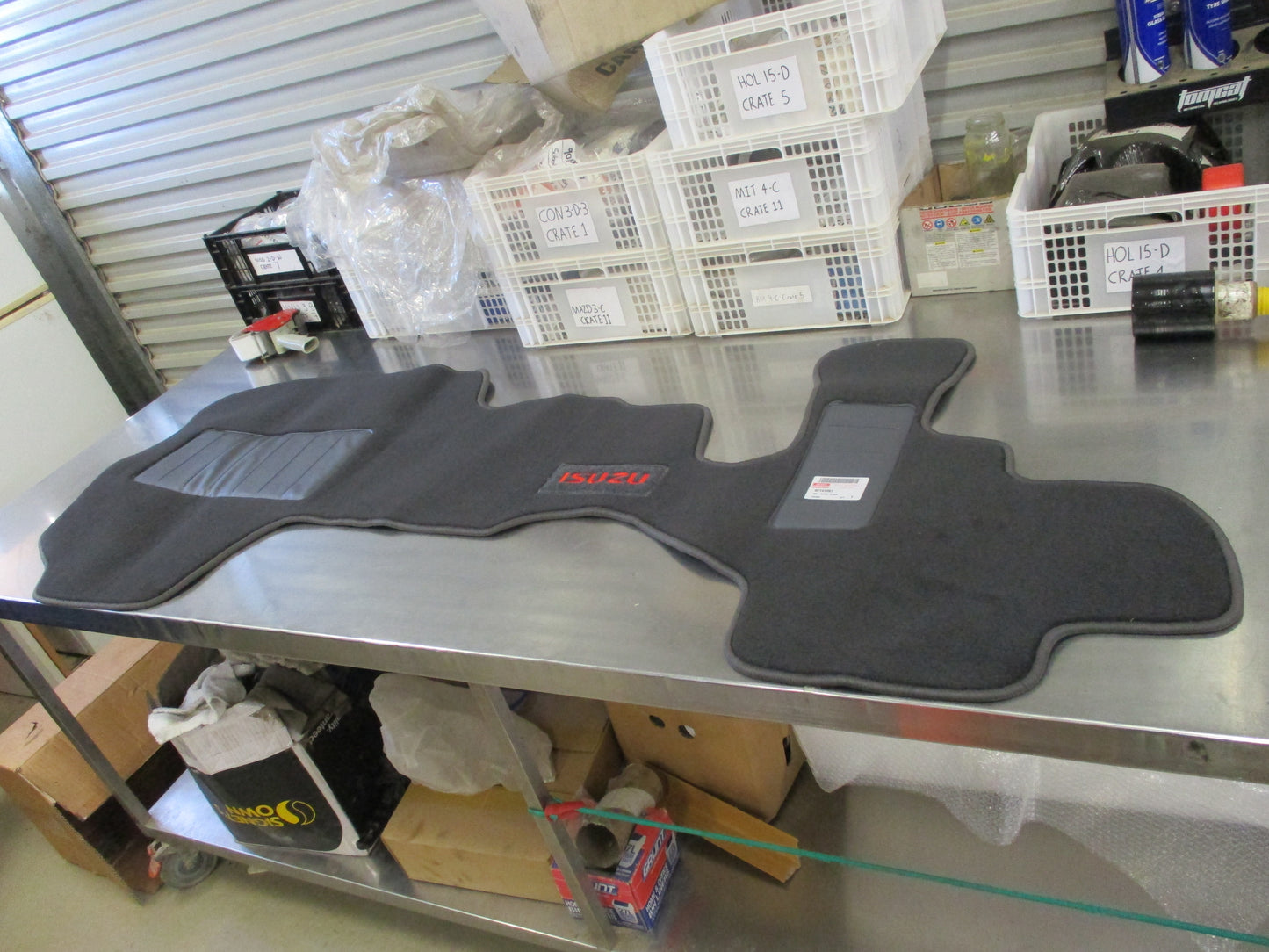 Isuzu Truck Genuine Single Piece Front Floor Mat New Part