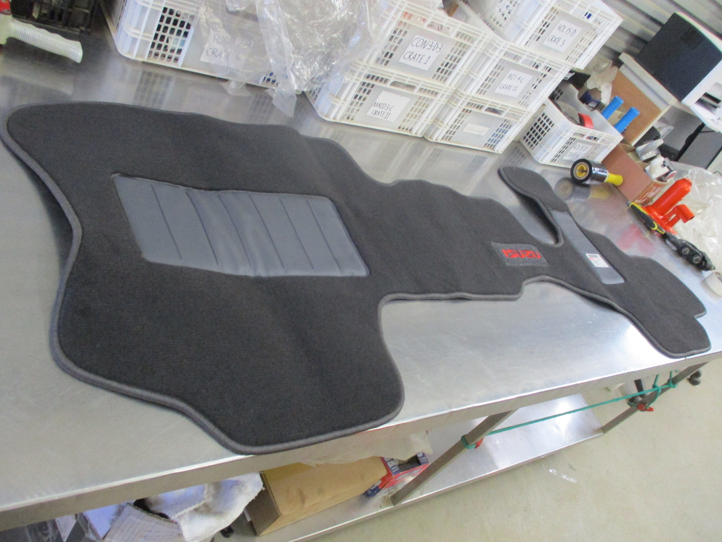 Isuzu Truck Genuine Single Piece Front Floor Mat New Part