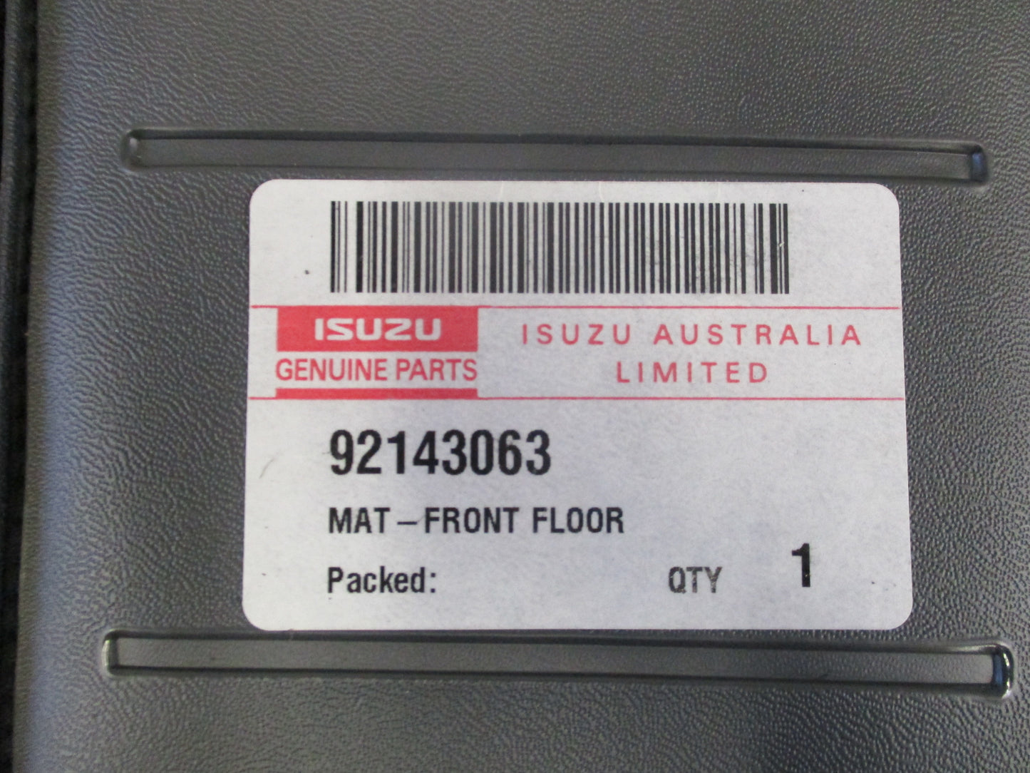 Isuzu Truck Genuine Single Piece Front Floor Mat New Part