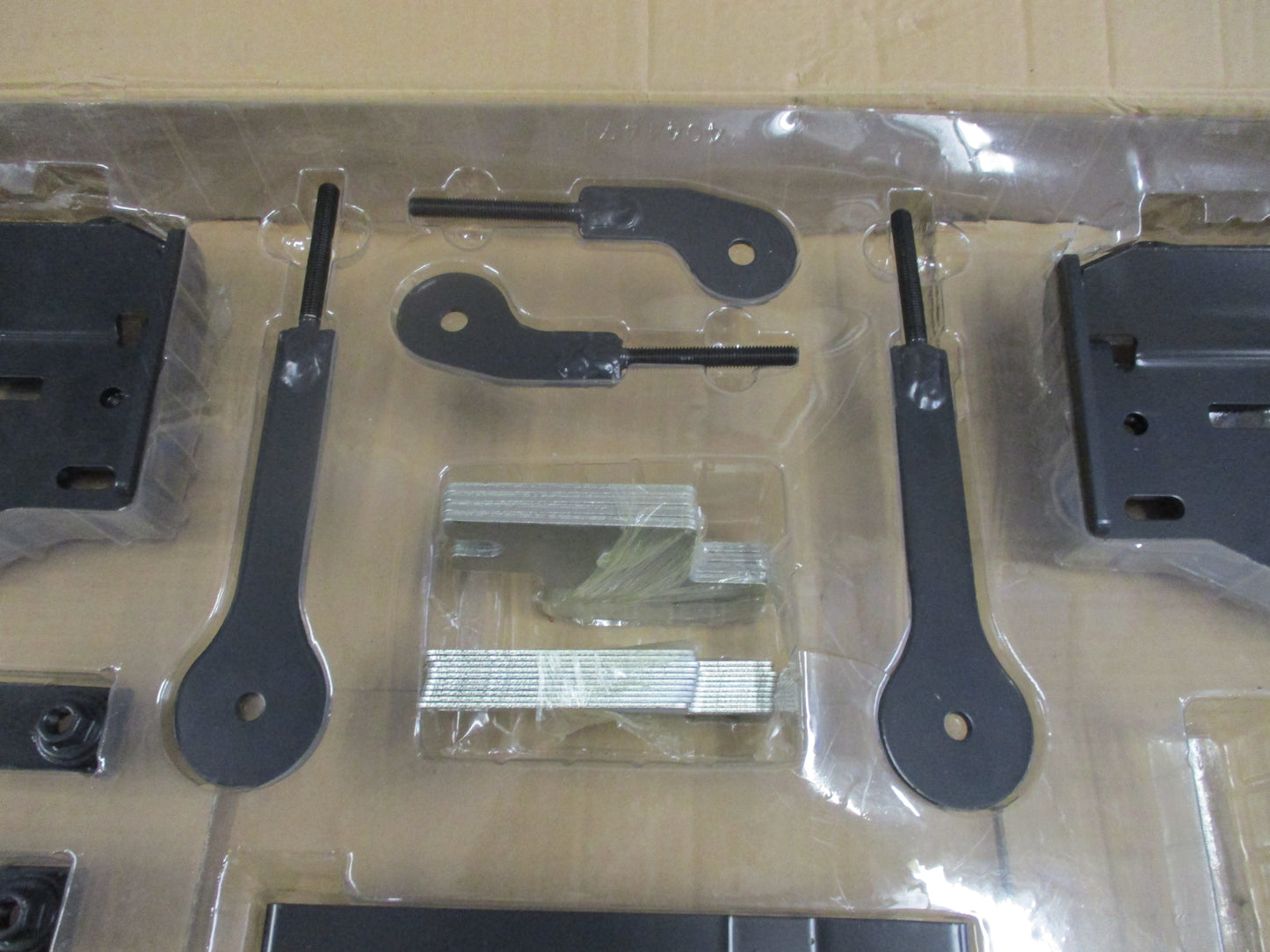 Holden RG Colorado/Trailblazer/Colorado 7 Genuine Front Bumper Fascia Extension New Part