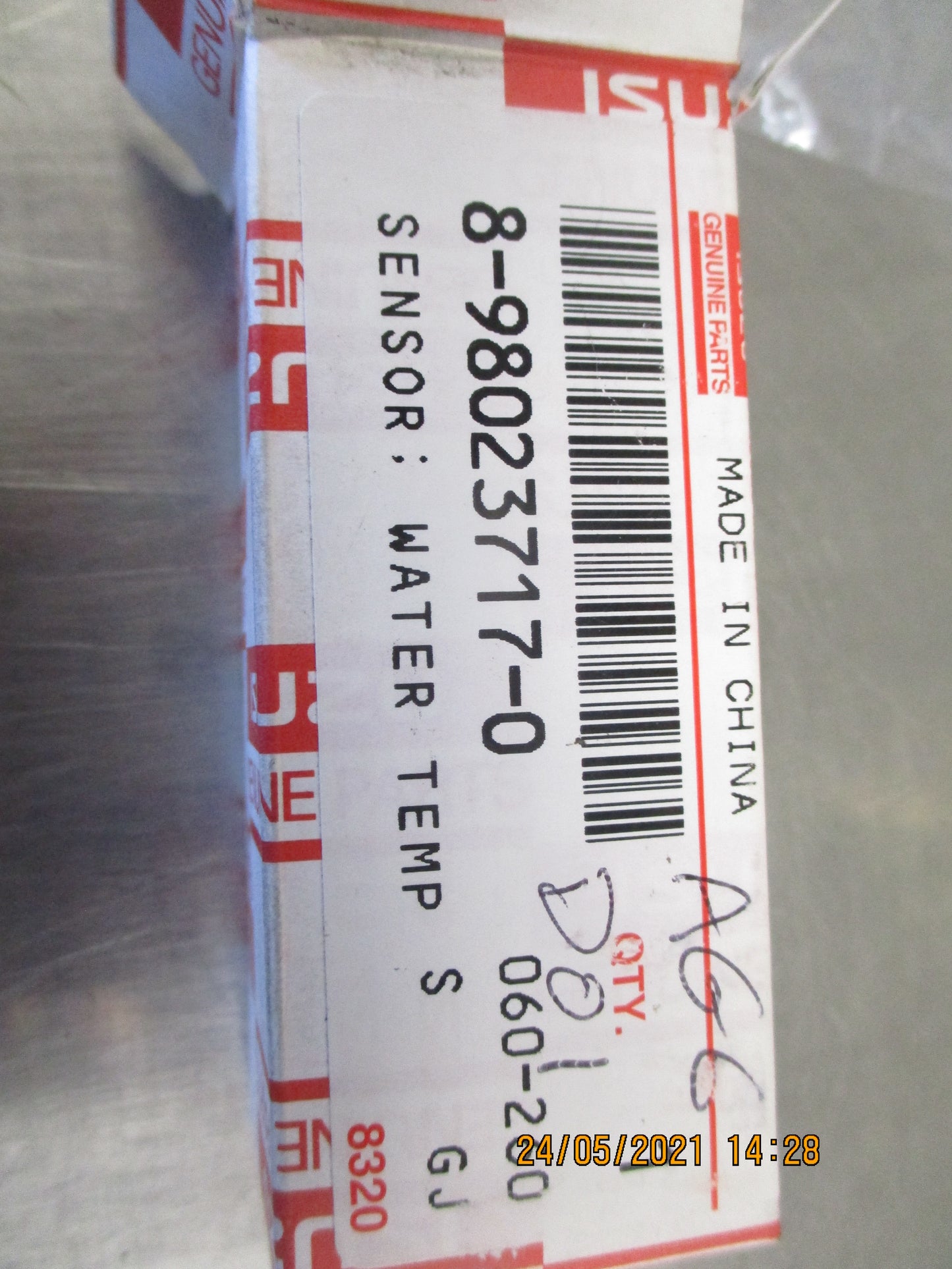 Isuzu NPR Genuine Water Temperature Sensor New Part