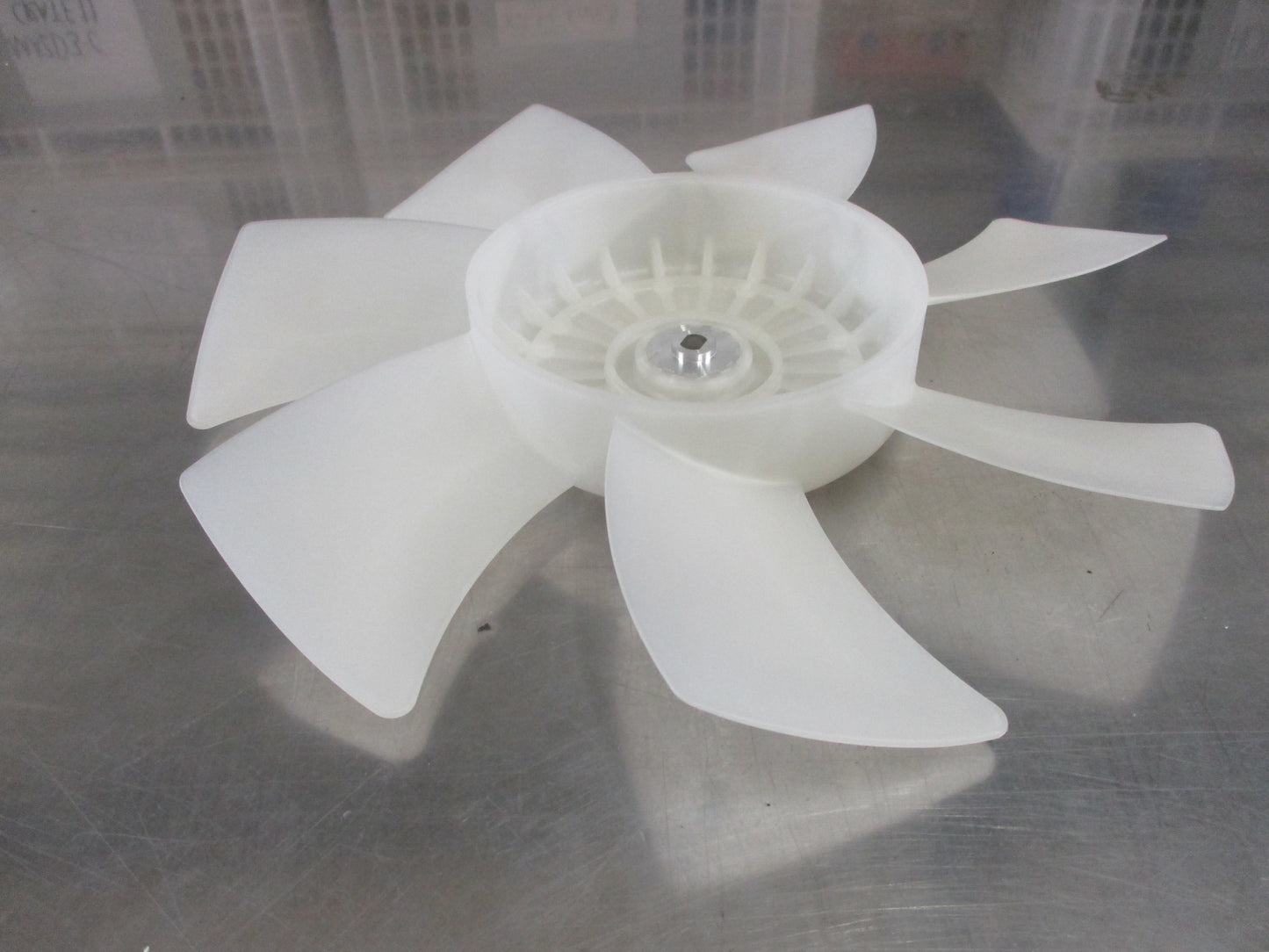 Isuzu FTR Genuine A/C Condenser Fan New Part