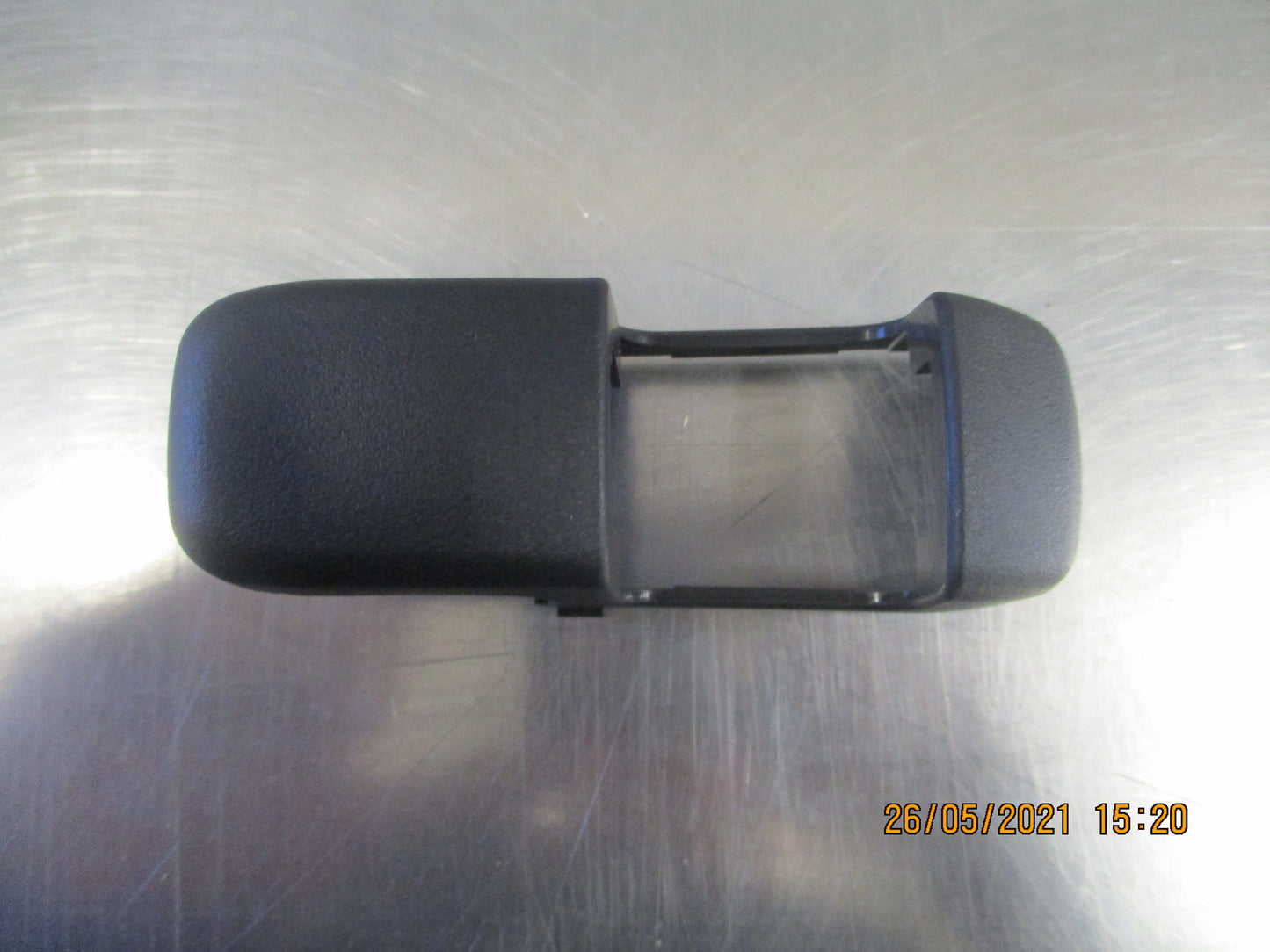 Holden Colorado Genuine Front Seat Belt Guide Adjuster Cover New Part