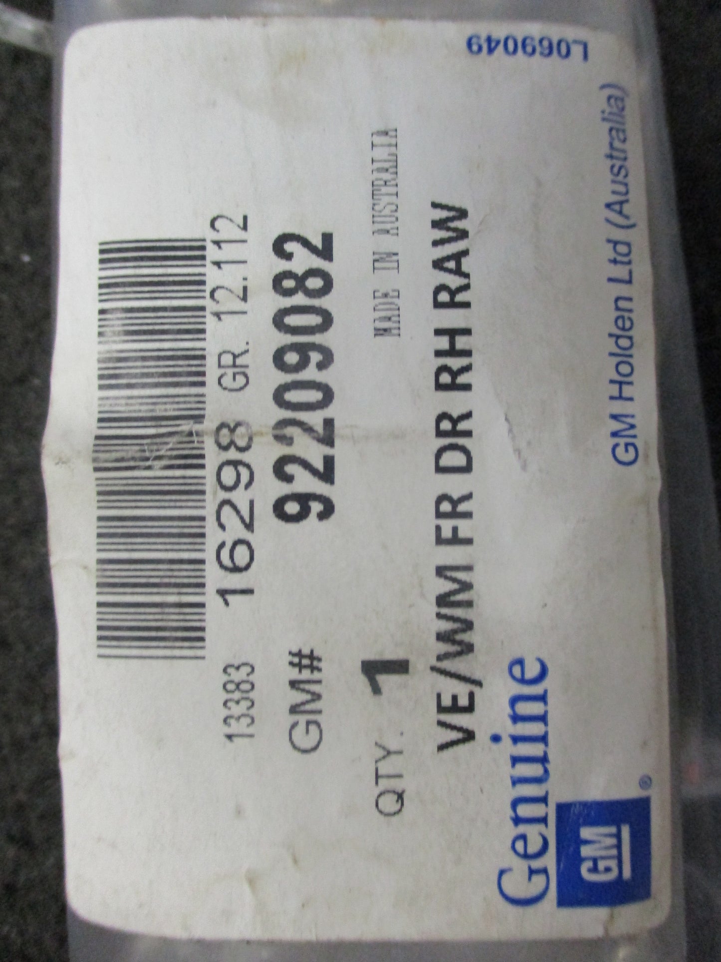 Holden VE/WM Commodore/Statesman Genuine Right Hand Outer Door Moulding New Part