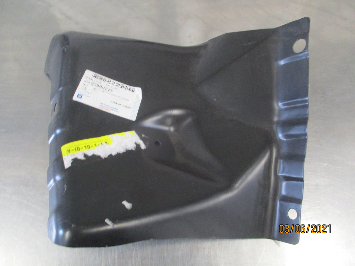 Holden Trax Genuine Left Guard Filler Panel New Part