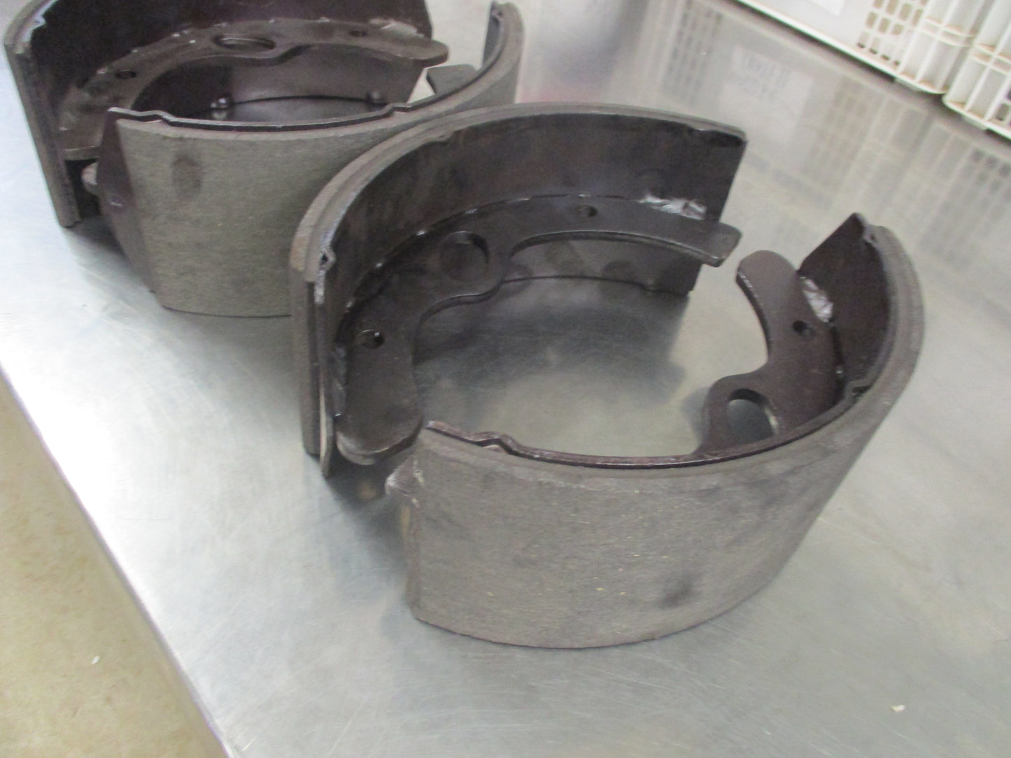 Isuzu FRR Genuine Front Brake Shoe Set New Part