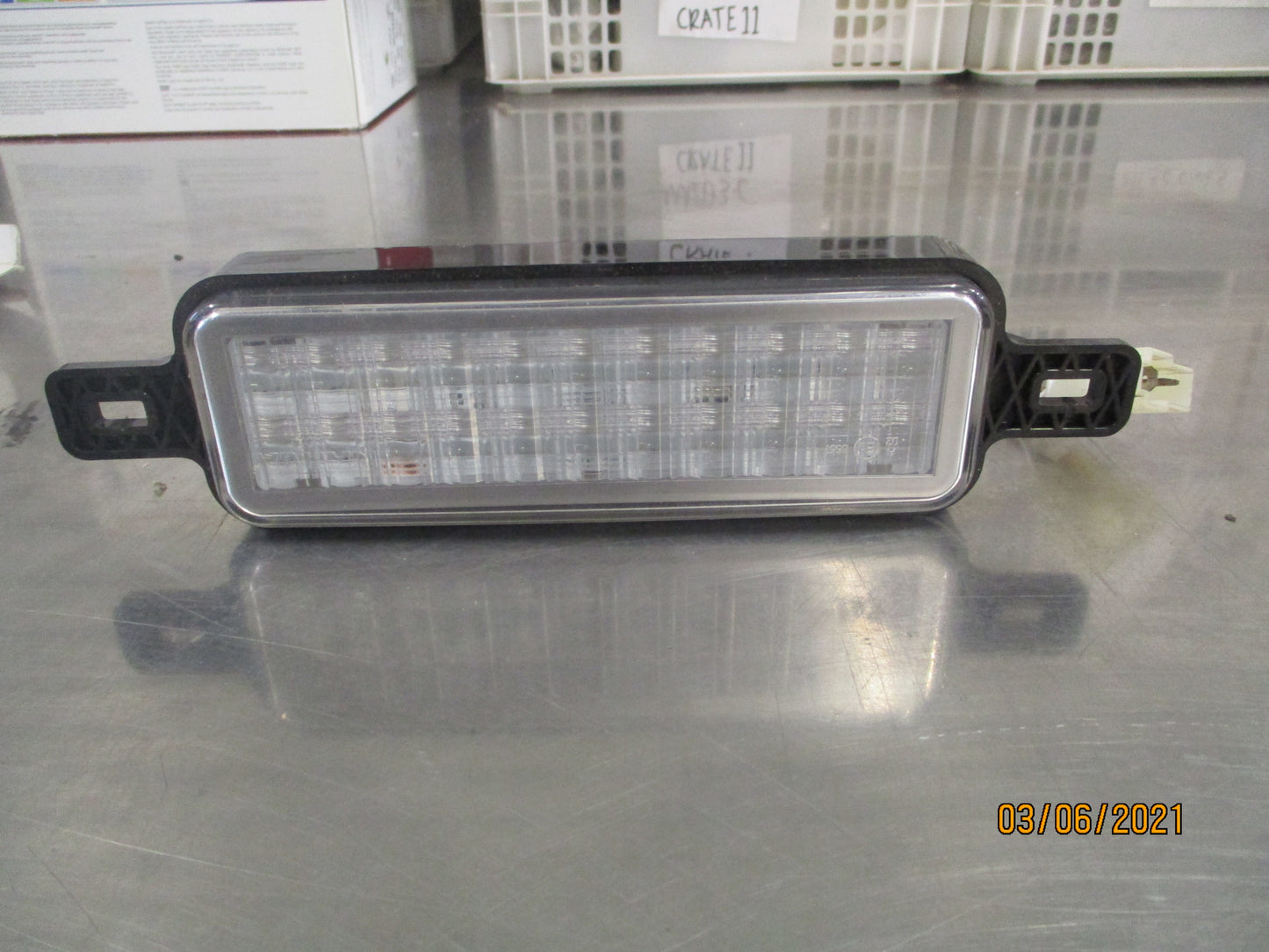 Isuzu NH NLR/NLS Genuine LED Park Lights For Bar New Part