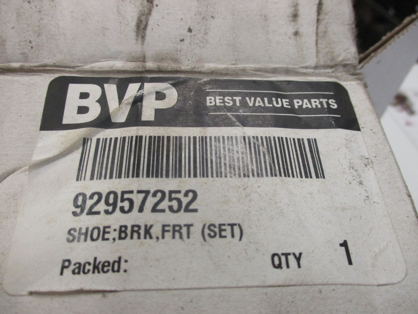 Isuzu FRR Genuine Front Brake Shoe Set New Part