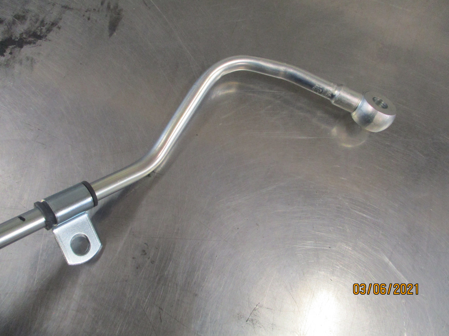 Isuzu FSR90 Genuine Turbocharger Oil Feed Pipe New Part