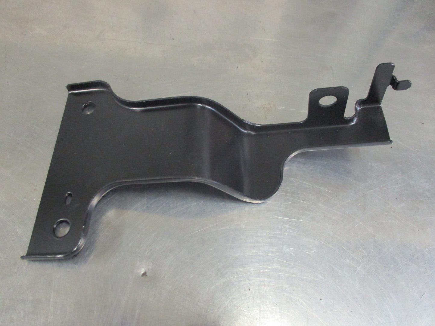 Isuzu FVR Genuine Left Hand Front Combination Lamp Bracket New Part