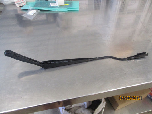Holden Trax Genuine Right Hand Windshield Wiper Arm New Part