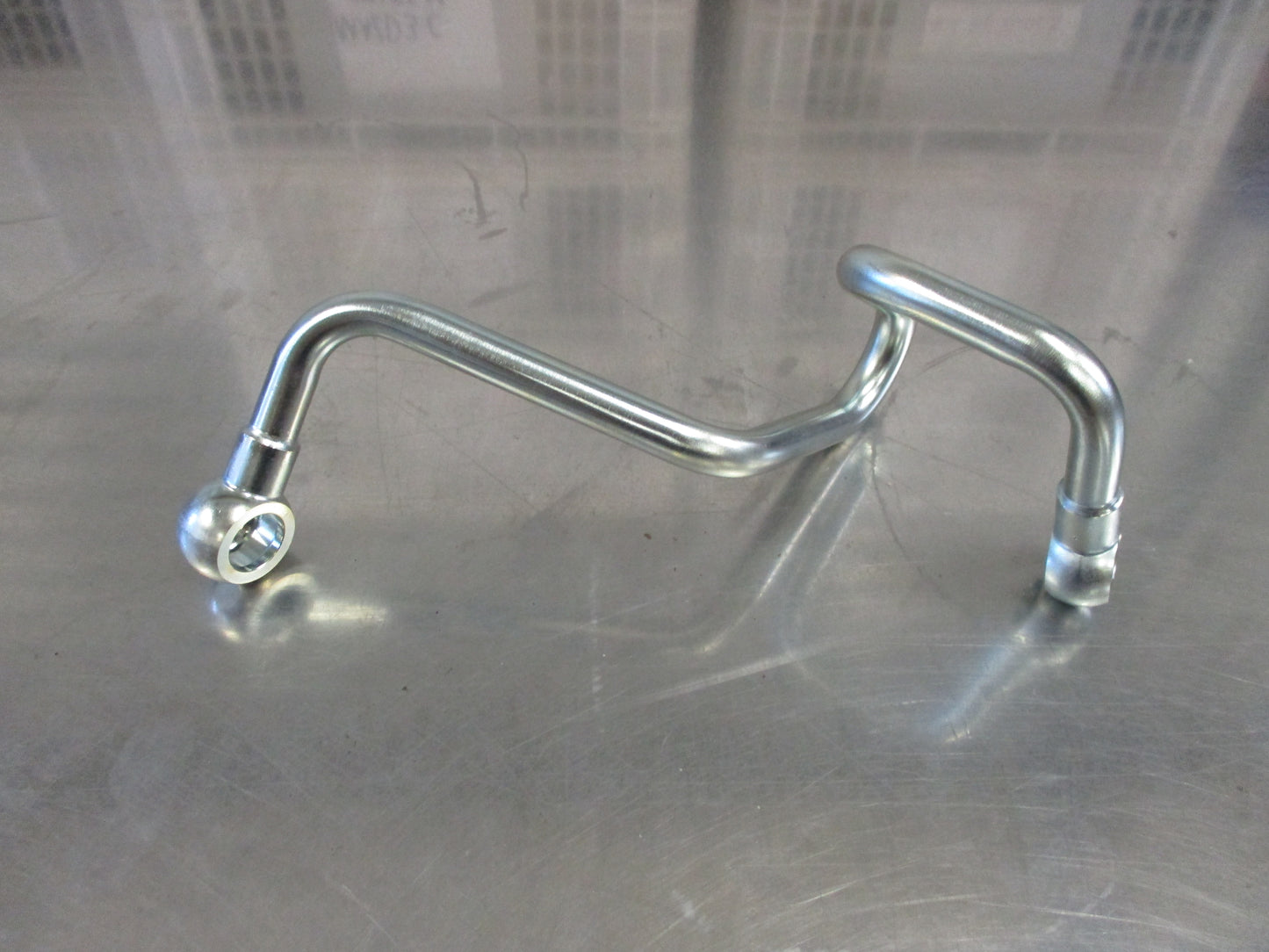 Isuzu CYZ Genuine Turbocharger Water Inlet Pipe New Part