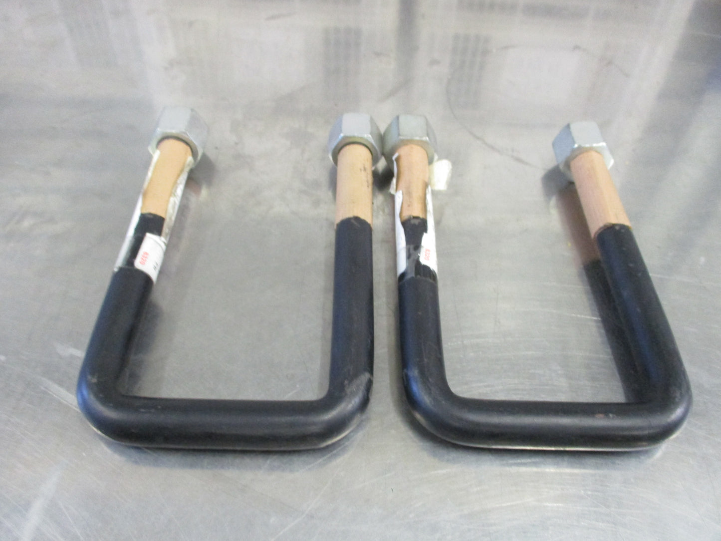 Isuzu Truck Genuine Front U-Bolt Pair new Part