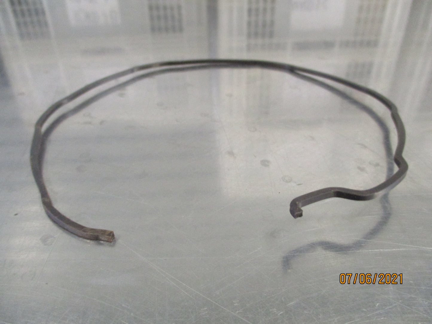 Isuzu Elf Genuine Snap Hub Ring New Part