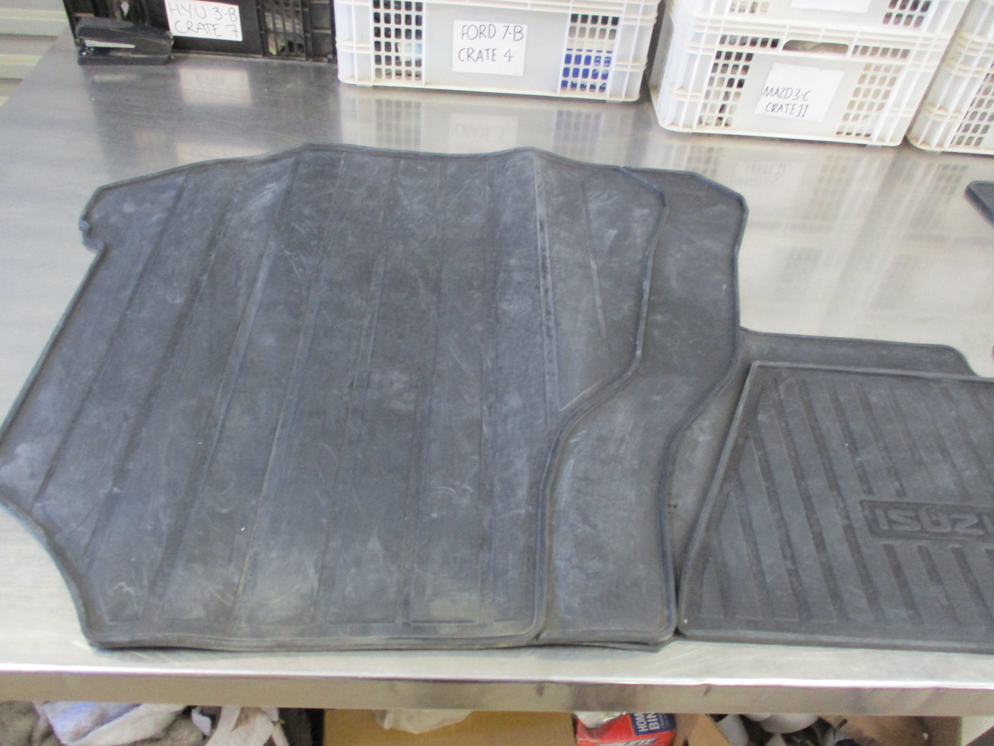 Isuzu FTR/FVR/FXR Genuine Front Rubber Floor Mat Set New Part