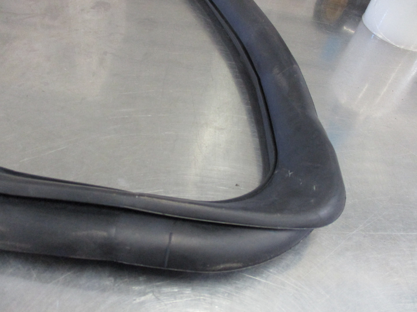 Isuzu FSR Genuine Windscreen Weatherstrip New Part